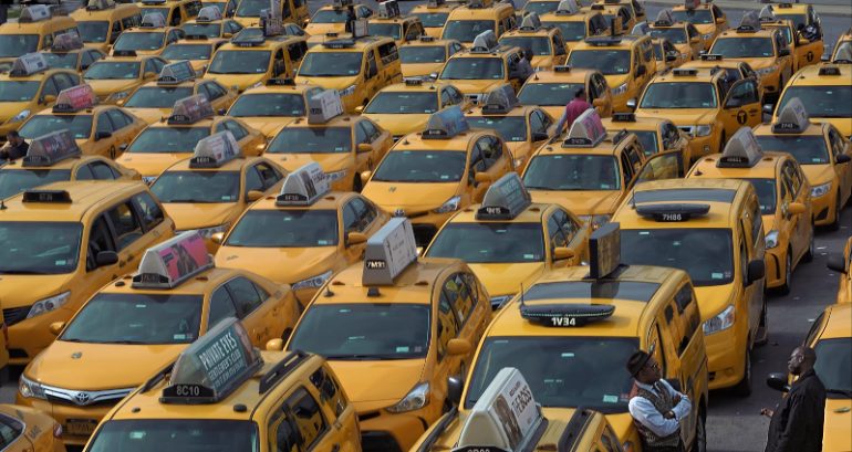 Suspect arrested and charged with hate crime for alleged attack on Sikh cab driver at JFK Airport