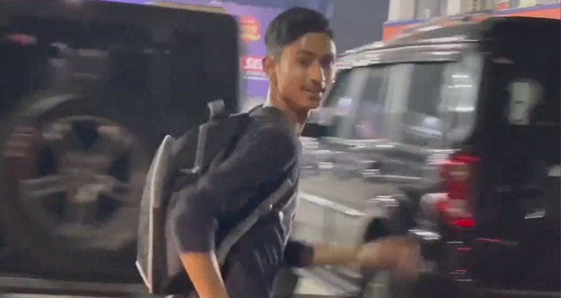 indian teen running