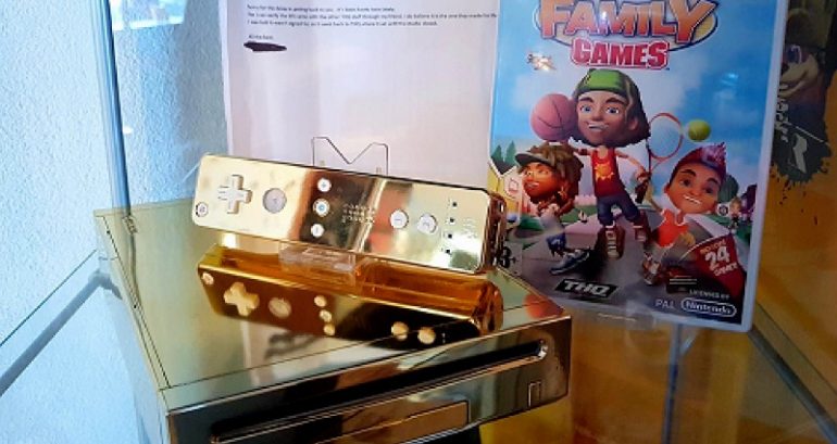 24-karat gold Nintendo Wii meant for Queen Elizabeth put up for auction