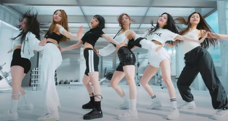 Hybe’s new girl group Le Sserafim debuts with album and title track ‘Fearless’
