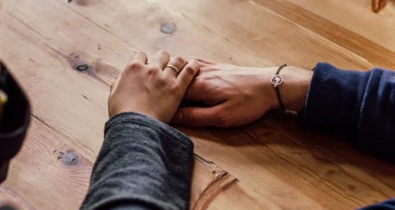 40 percent of Japanese men in their 20s have never been on a date, says new government report
