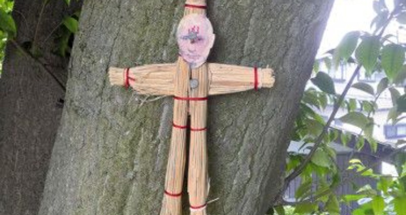 putin straw doll