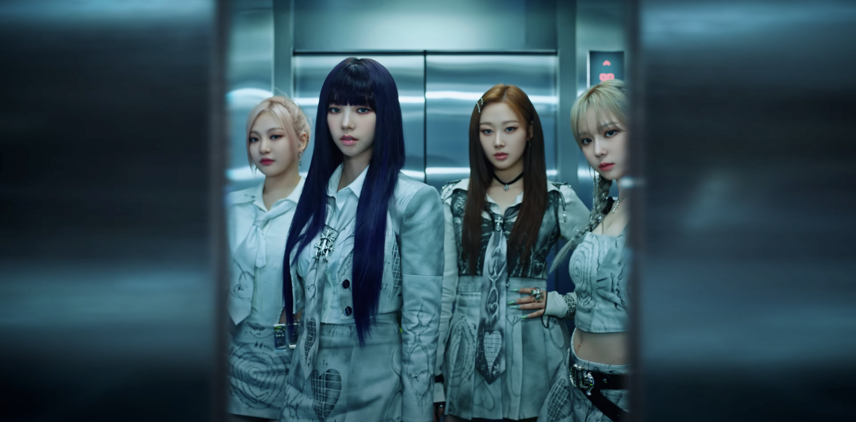 Aespa drops sophomore mini-album ‘Girls’