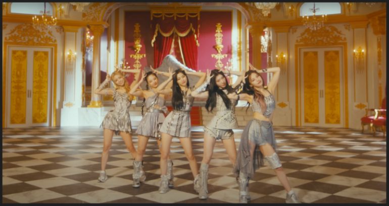 Itzy steps into new summer comeback with ‘Sneakers’