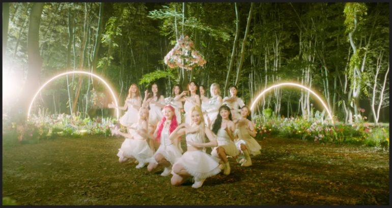 LOONA fans voice concern over health of several members missing tour performances