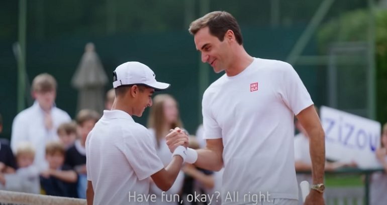 Tennis legend Roger Federer fulfills ‘pinky promise’ to young boy
