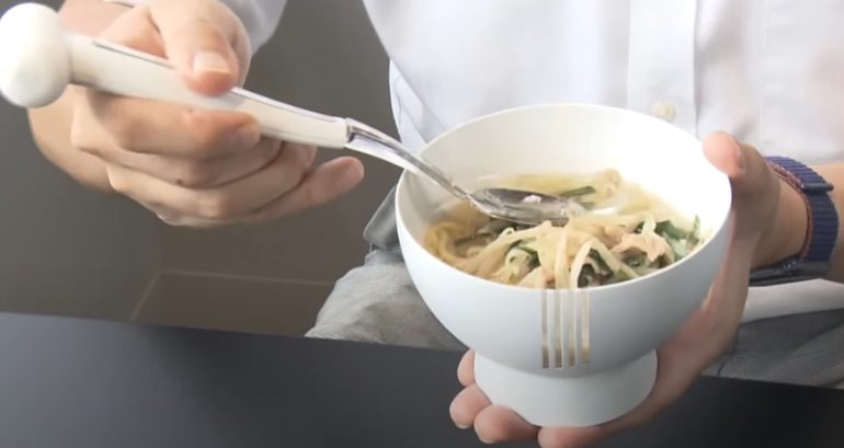 Electric spoon and bowl that makes food taste saltier set for release next year