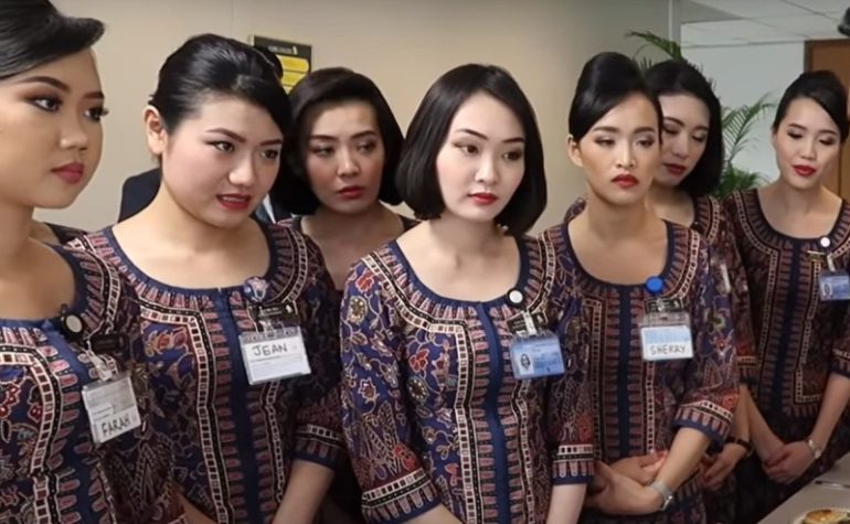 Singapore Airlines will no longer end contracts of pregnant flight attendants after they give birth