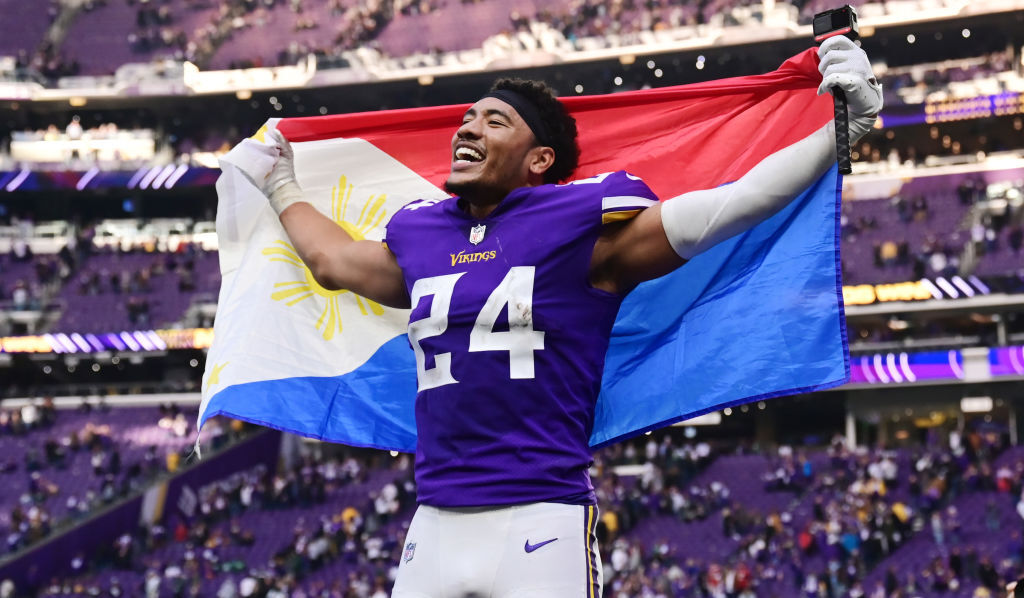 Vikings safety Camryn Bynum off and running in lofty quest to be 'best  football player' ever