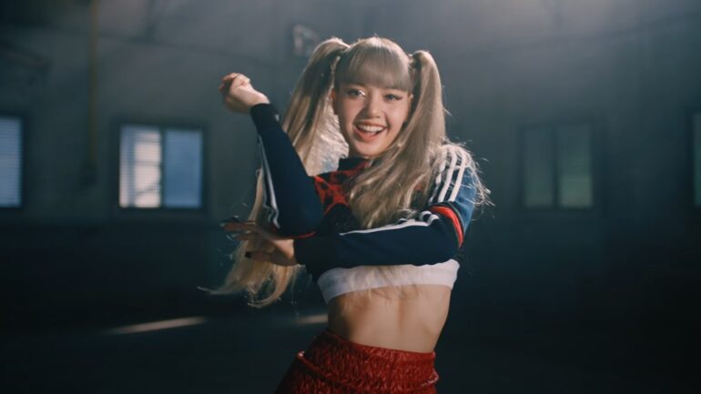 Fans celebrate reports that BLACKPINK’s Lisa offered $81 million to leave YG Entertainment