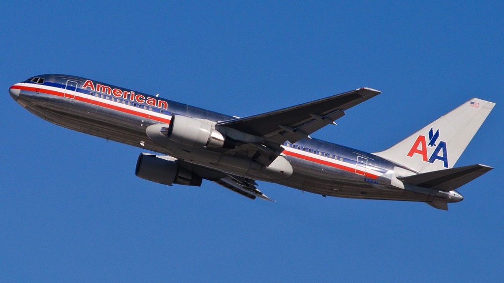 American Airlines plane