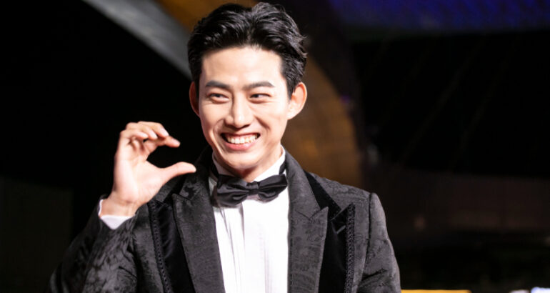 Ok Taec-yeon signs US talent deal with William Morris Endeavor
