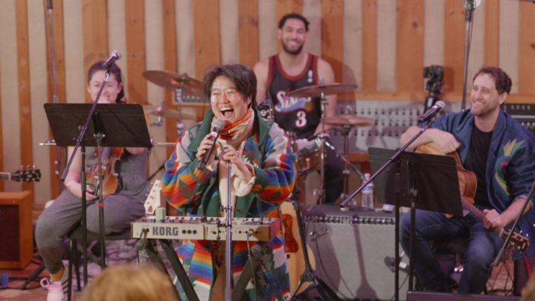 Performance artist Diana Oh breaks boundaries within the family in ‘Oh Family Project’