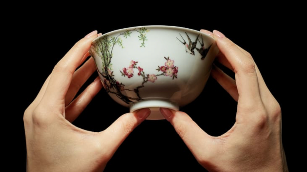 This 300yearold Chinese bowl just sold for over 25 million at auction
