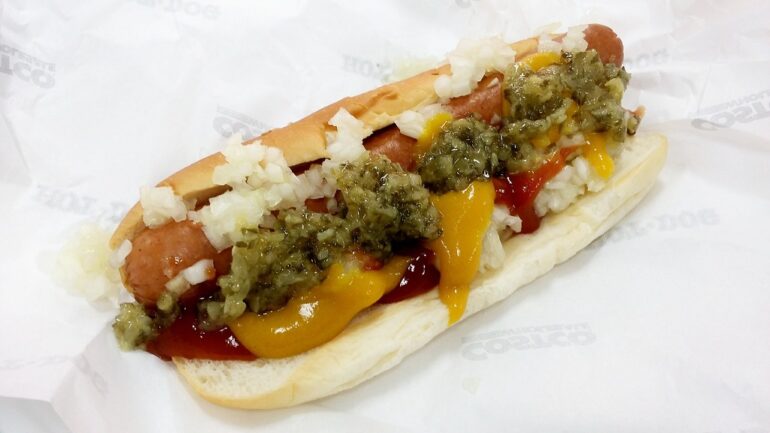 Washington state girl, 4, dies from choking on hotdog at Costco