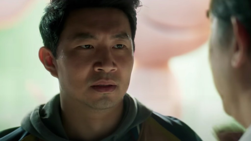 Simu Liu revela data de estreia de Shang-Chi 2, adiado por conta