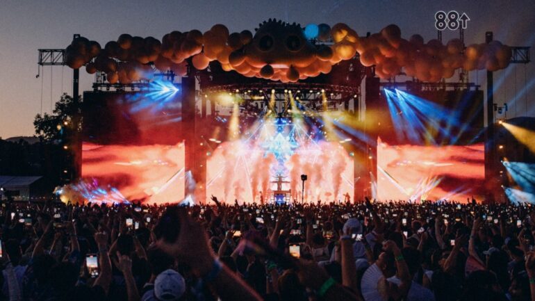 Clouds and clarity: My first music festival with 88rising as a disabled Asian American