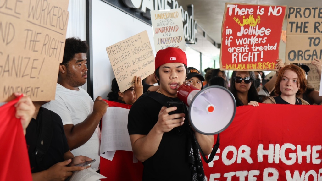 Jollibee workers strike