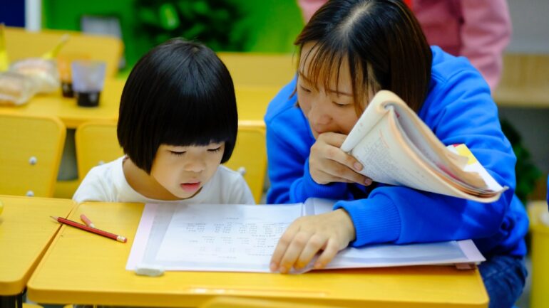 Chinese children significantly outperform their white British peers across education, career: report