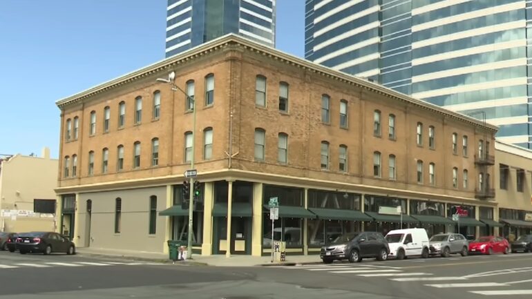 Beloved Oakland Vietnamese restaurant to close after nearly 40 years due to crime