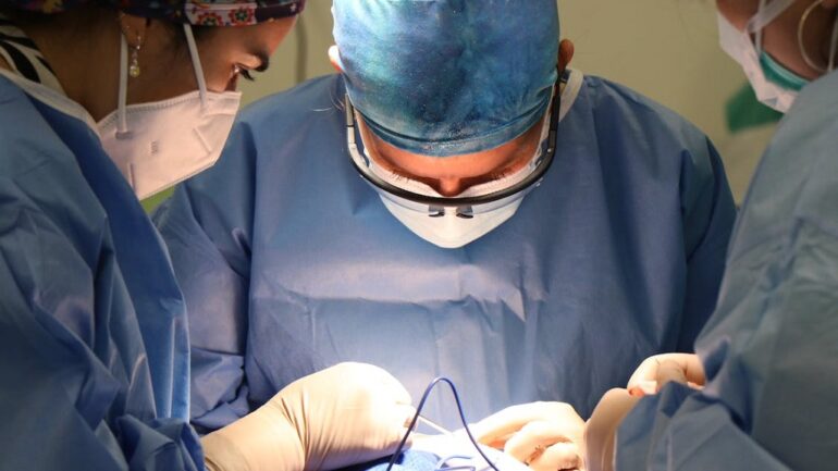 Student develops penis simulator that doctor can use for prosthetic surgery training