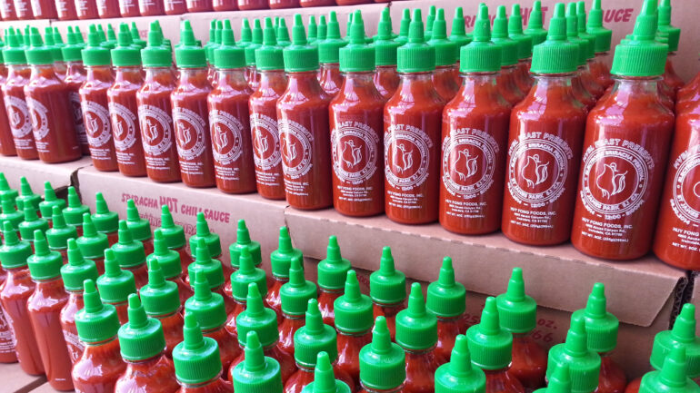Sriracha buyers say new Huy Fong Foods bottles taste different