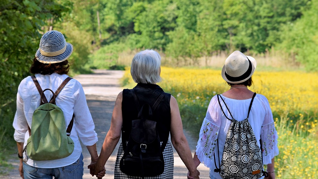 Why US women now outlive men by nearly 6 years: study
