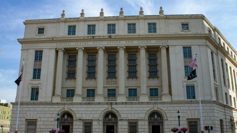 Federal judge rules minority business agency must also assist white people