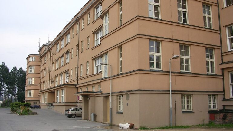 Prague hospital performs involuntary abortion on wrong mother in Asian patient mix-up