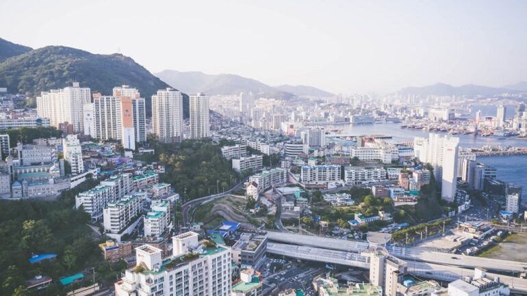Busan government offers cash for singles to match up at blind date event