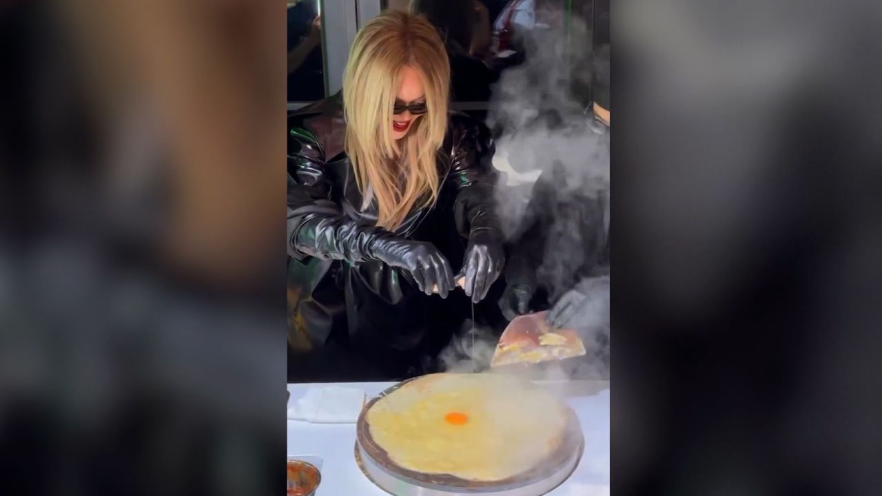 Rihanna makes traditional Chinese pancakes in Shanghai