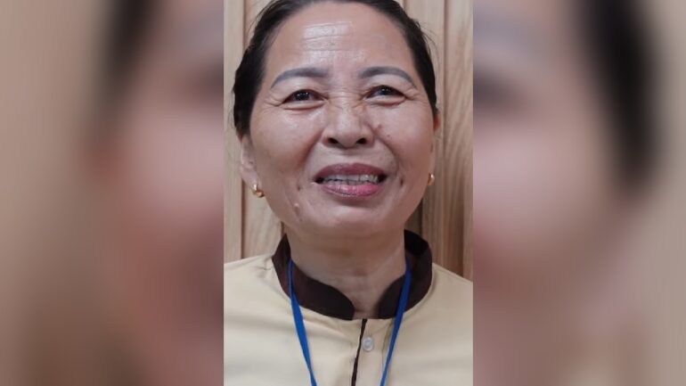 Vietnamese airport cleaner returns lost $55K to traveler