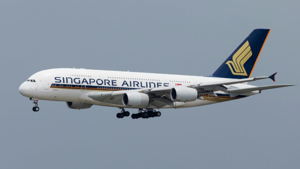 Singapore Airlines to discontinue Houston-to-Manchester flight
