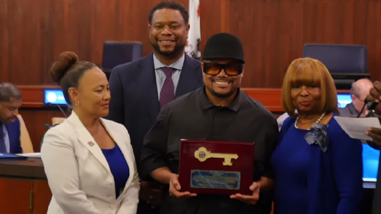 Black Eyed Peas’ Apl.de.ap receives key to Carson City