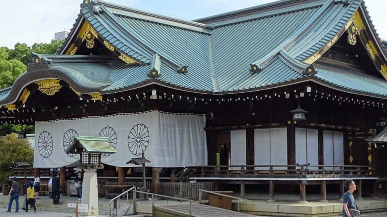 Japanese police obtain arrest warrant for Chinese teen accused of defacing controversial Tokyo shrine