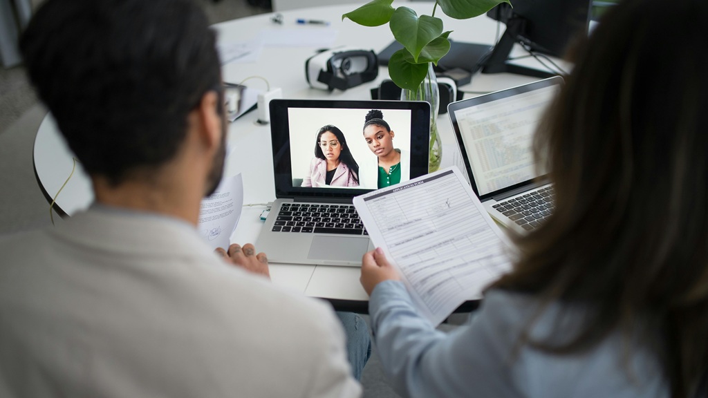 Job recruiters face growing flood of AI-generated resumes and deepfakes