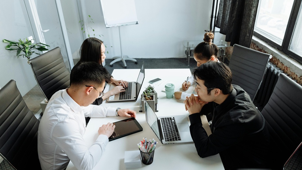 Half of peer reviewers now use AI: survey