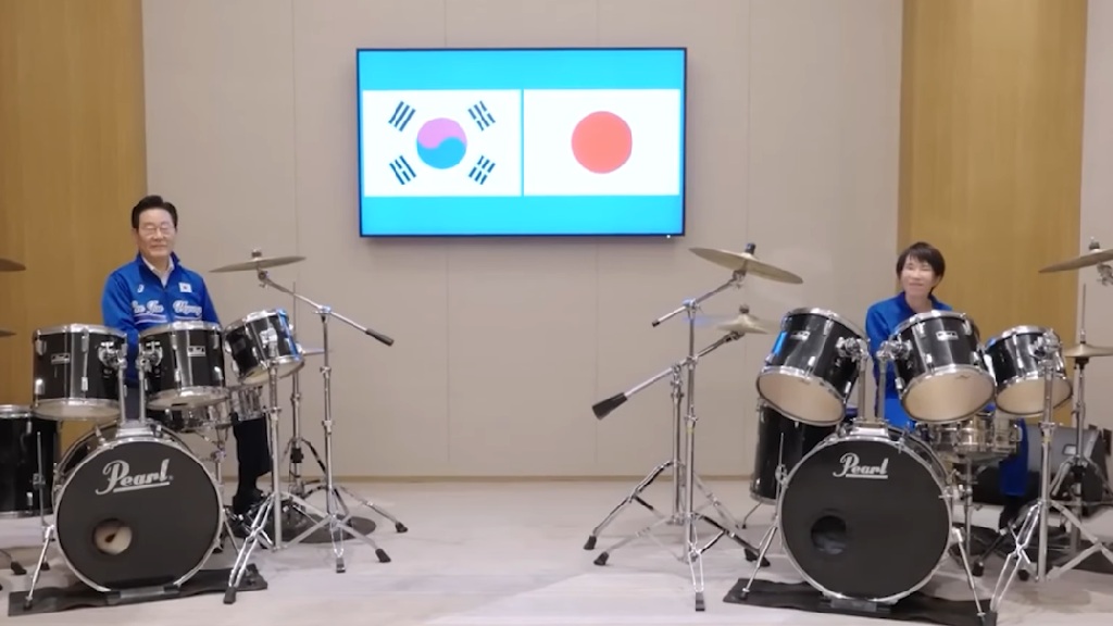 South Korea and Japan leaders end Nara summit with K-pop drum performance